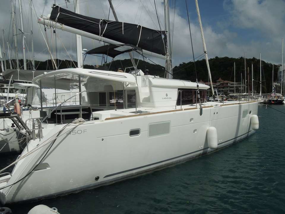 Lagoon 450F
