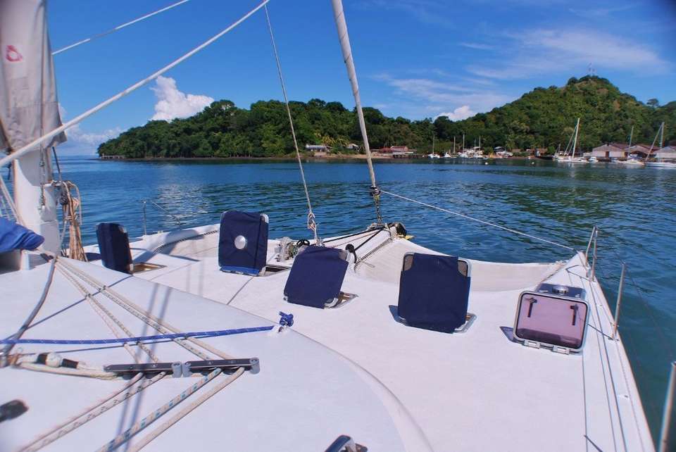 Profitez de la navigation pour prendre un bain de soleil