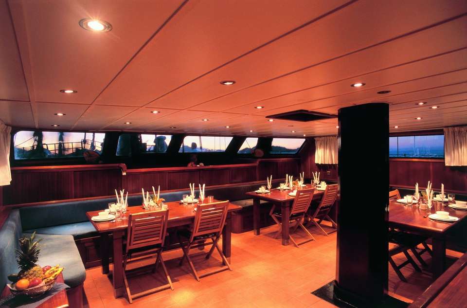 Ambiance conviviale au coucher de soleil !