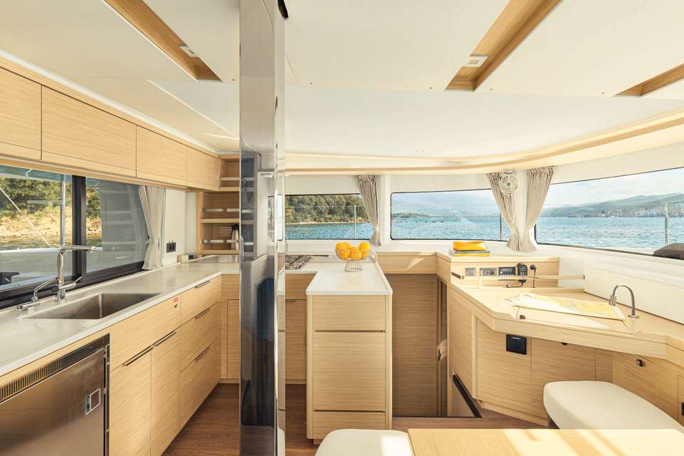 Modern ausgestattete Badezimmer