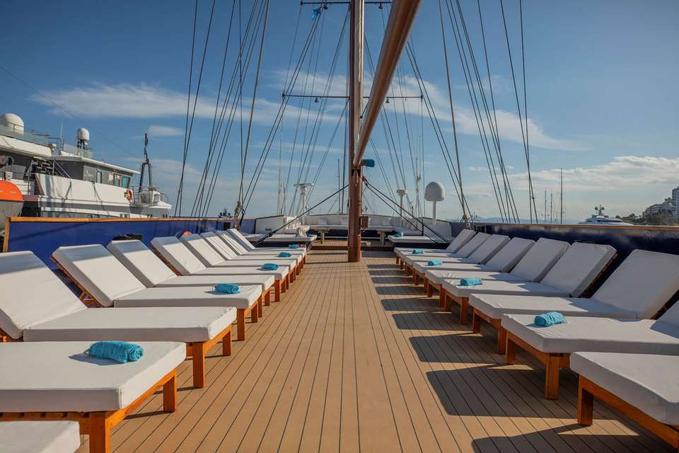 Détendez-vous sur le sun-deck