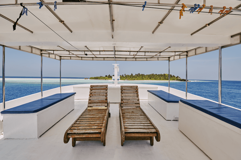 Как насчет того, чтобы завершить день, расслабившись в шезлонге?