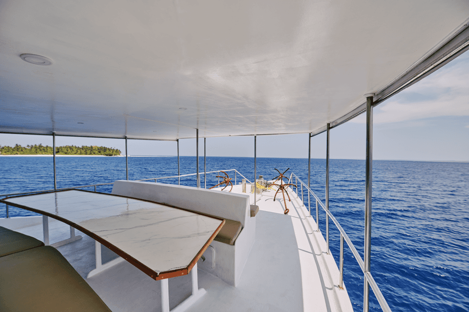 Наслаждайтесь едой, любуясь захватывающим видом на море